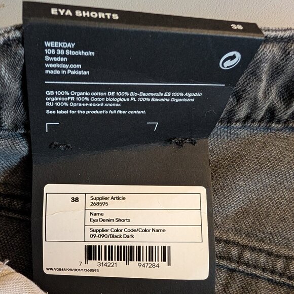 NWT Weekday EYA Black Denim Shorts High Rise Organic Cotton Size 38, Size 6 - Picture 3 of 7